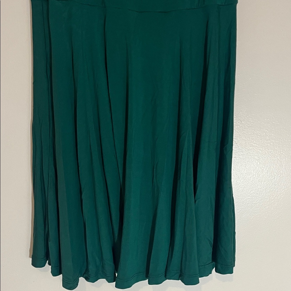 Chic Dark Green Sleeveless Mini Dress, Stretchy A line skirt - Picture 4 of 6